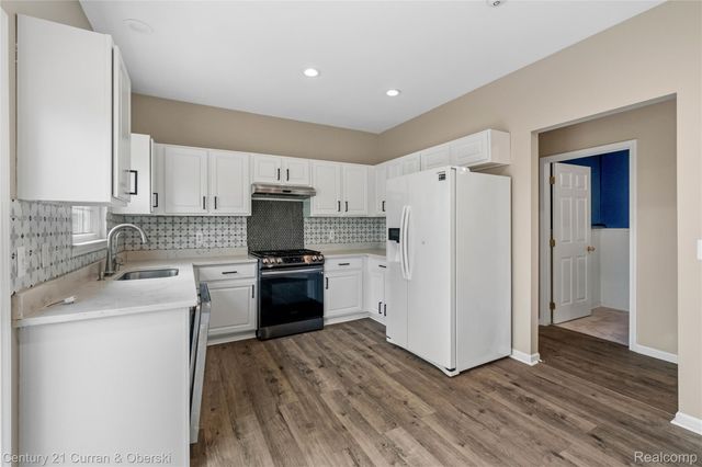 43060 Providence Lane, Canton Charter Township, MI 48188