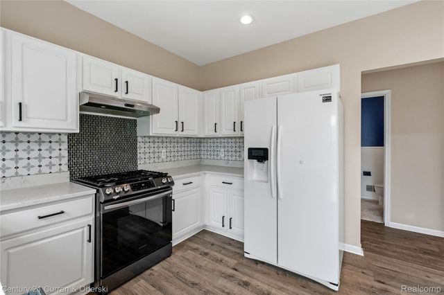 43060 Providence Lane, Canton Charter Township, MI 48188