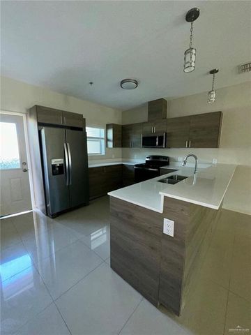 410 Newport Avenue 1, Edinburg, TX 78539