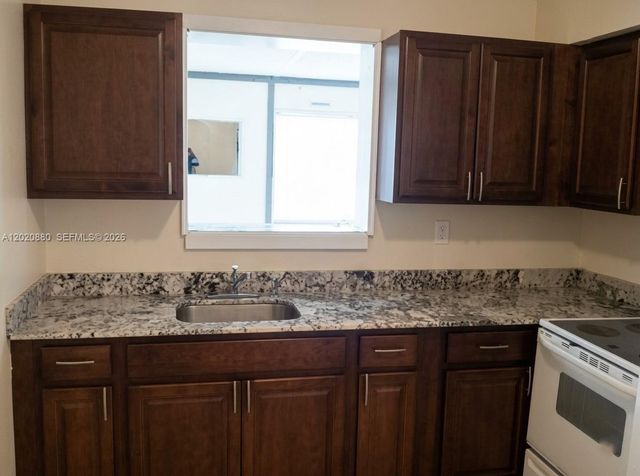 2781 SW 4th St 2781, Fort Lauderdale, FL 33312