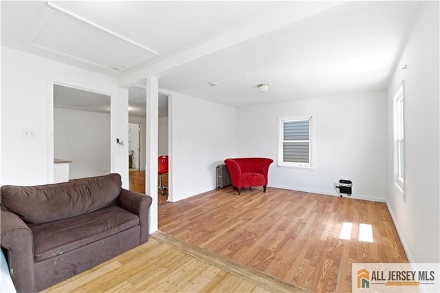 15 S Ward Street, New Brunswick, NJ 08901