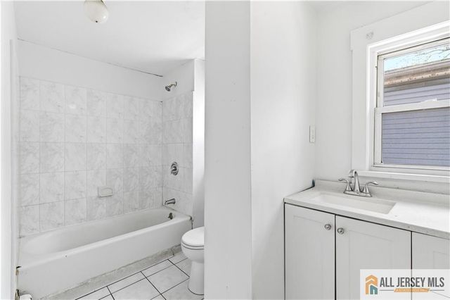 15 S Ward Street, New Brunswick, NJ 08901