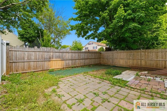 15 S Ward Street, New Brunswick, NJ 08901