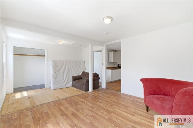 15 S Ward Street, New Brunswick, NJ 08901