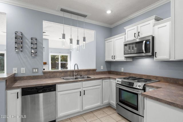 3169 Pine Hill Drive SW, Shallotte, NC 28470