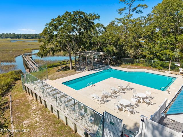 3169 Pine Hill Drive SW, Shallotte, NC 28470