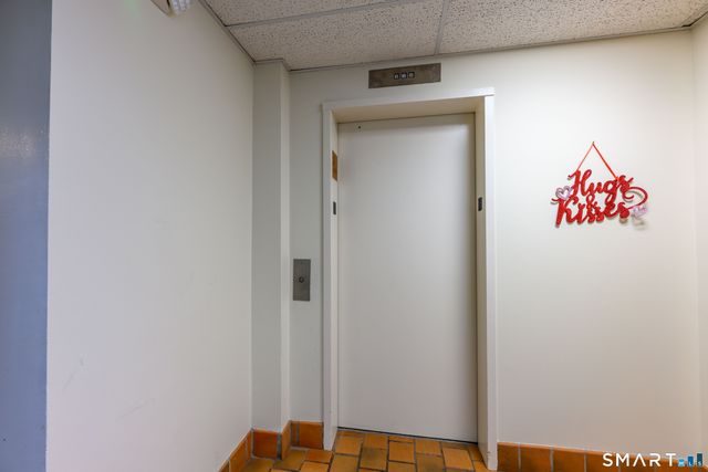 319 New Britain Road APT 215, Berlin, CT 06037