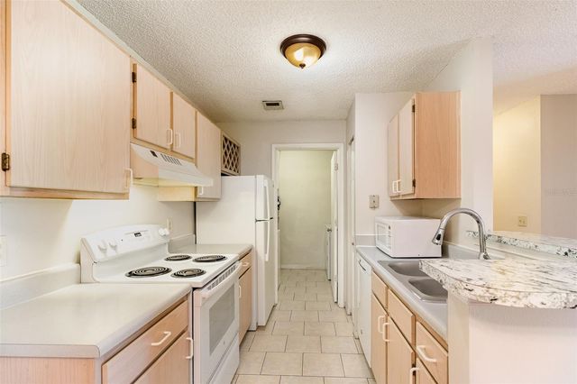 717 SECRET HARBOR LANE 203, Lake Mary, FL 32746