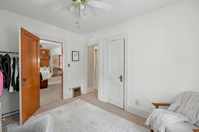 915 N Perry Ave, Wichita, KS 67203