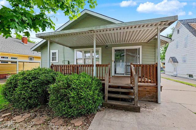 915 N Perry Ave, Wichita, KS 67203