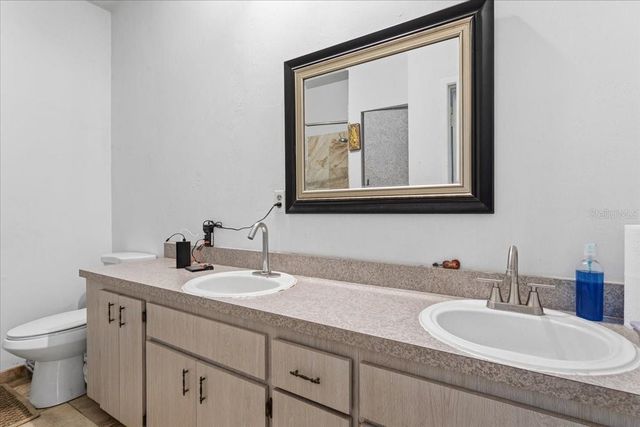 18708 NW 242ND STREET, High Springs, FL 32643