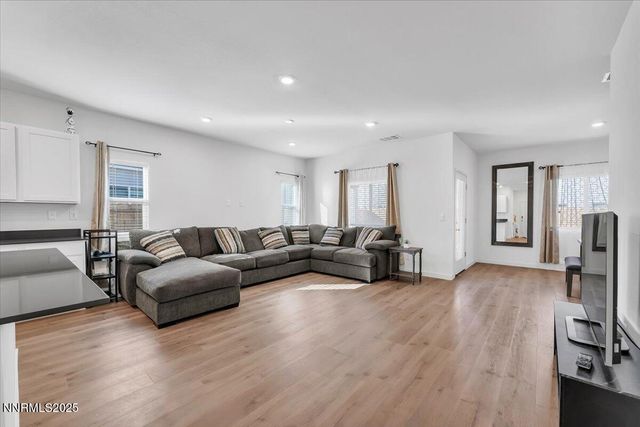 7523 Grassy Plains Drive, Reno, NV 89506