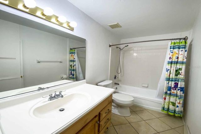 2525 NW 36TH LANE, Gainesville, FL 32605