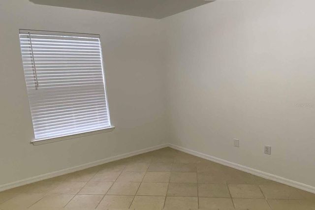 2525 NW 36TH LANE, Gainesville, FL 32605