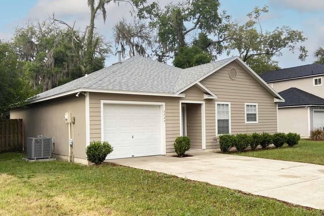 2525 NW 36TH LANE, Gainesville, FL 32605