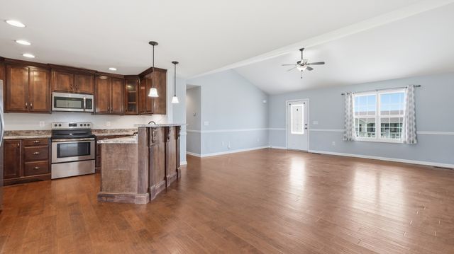 171 Raspberry Dr, Winchester, TN 37398