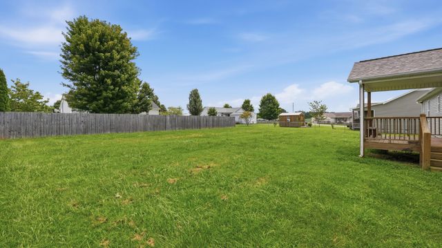 171 Raspberry Dr, Winchester, TN 37398