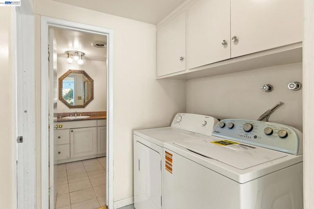 1350 Murchison Dr, Millbrae, CA 94030