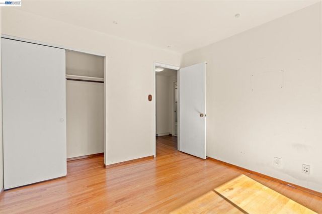 1350 Murchison Dr, Millbrae, CA 94030
