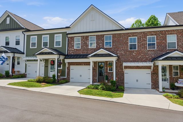 6006 Mill Tree Ct, Nashville, TN 37221