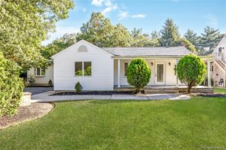 52 Rexmere Avenue, Farmingville, NY 11738