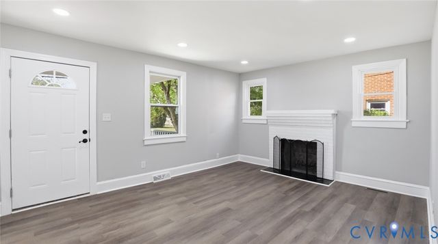 3402 Boston St, Hopewell, VA 23860