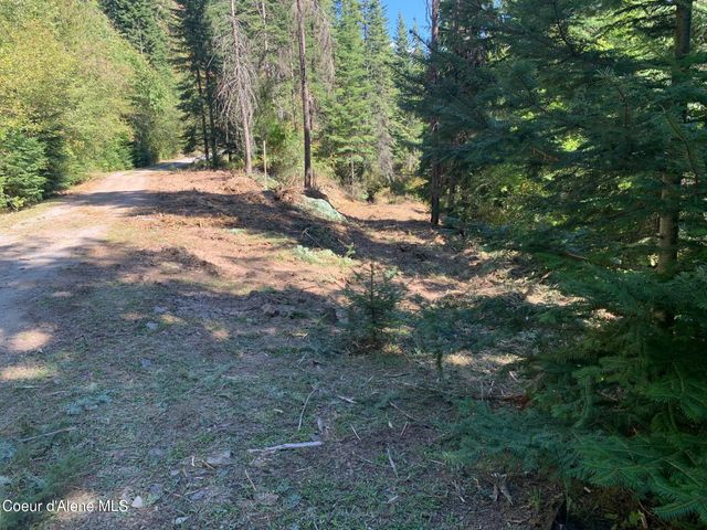 8563 N Rhapsody Ln, Hayden, ID 83835