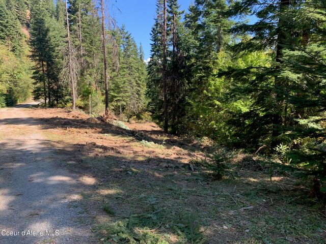 8563 N Rhapsody Ln, Hayden, ID 83835