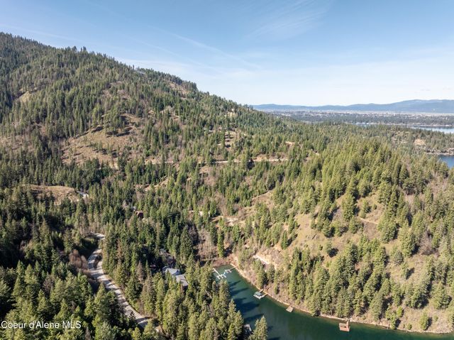 8563 N Rhapsody Ln, Hayden, ID 83835