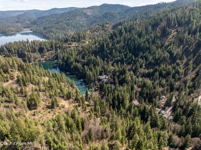 8563 N Rhapsody Ln, Hayden, ID 83835