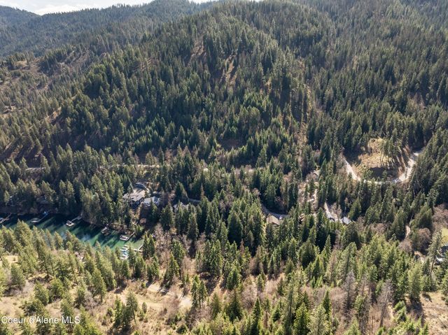 8563 N Rhapsody Ln, Hayden, ID 83835
