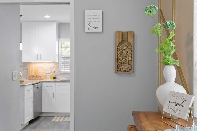 14009 DOMINION COURT, Tampa, FL 33613