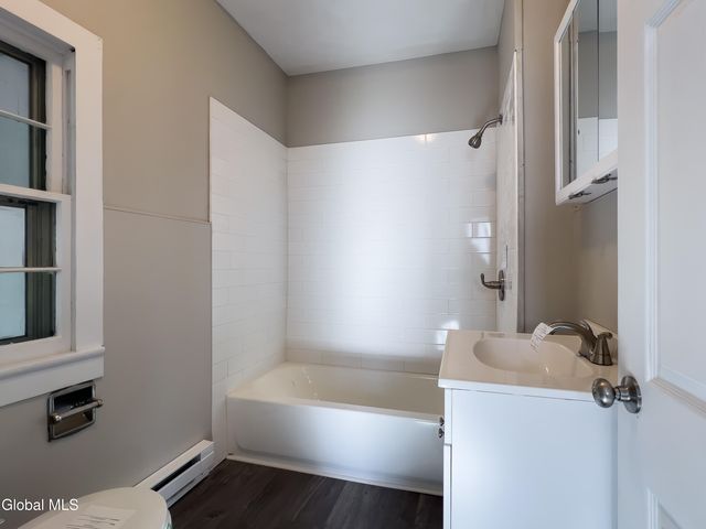 461 7th Avenue 461, Troy, NY 12182