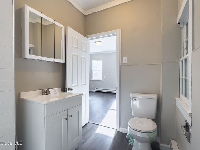 461 7th Avenue 461, Troy, NY 12182