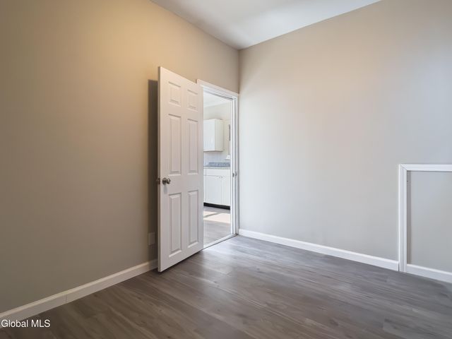 461 7th Avenue 461, Troy, NY 12182