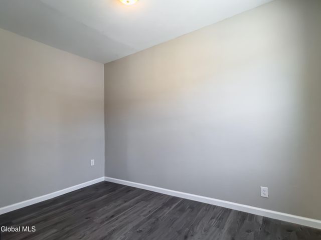 461 7th Avenue 461, Troy, NY 12182