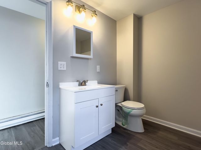 461 7th Avenue 461, Troy, NY 12182