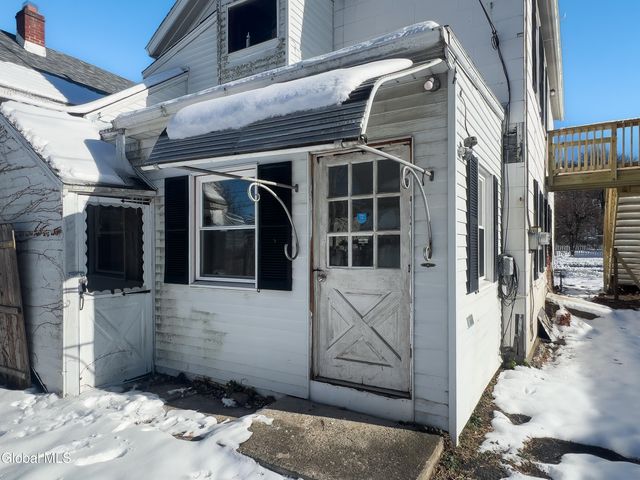 461 7th Avenue 461, Troy, NY 12182