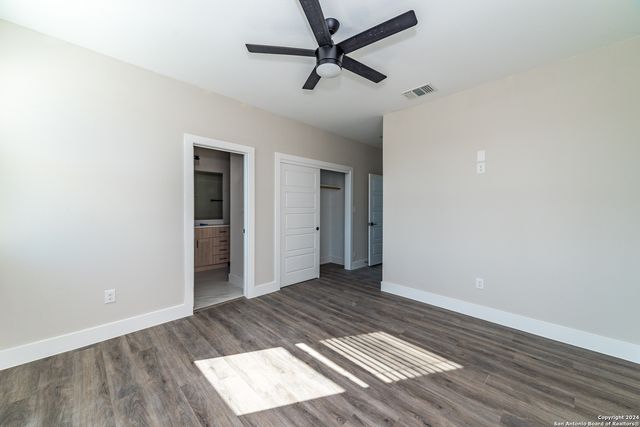 1618 W Lawndale Dr Unit 11, San Antonio, TX 78209