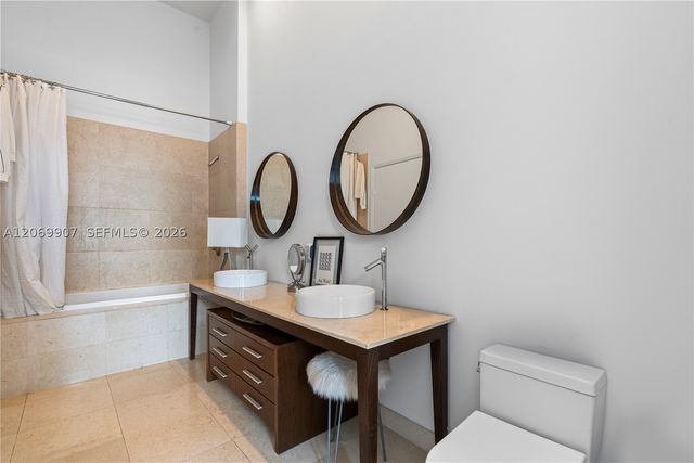465 Brickell Ave 4106, Miami, FL 33131