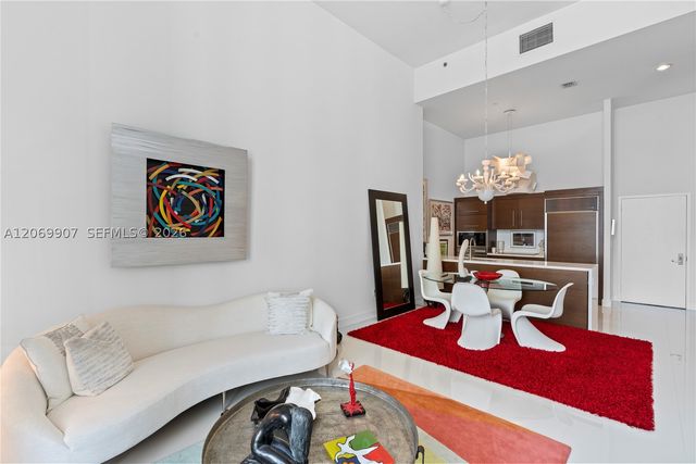 465 Brickell Ave 4106, Miami, FL 33131