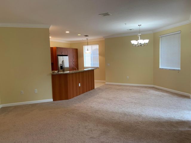 3055 NW 126th Avenue 323, Sunrise, FL 33323