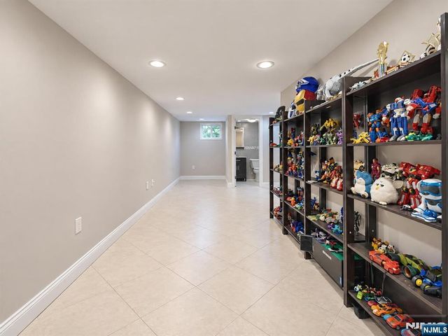 83 Holland Avenue, Demarest, NJ 07627