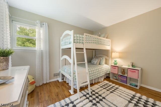 43 Chaucer Dr, Berkeley Heights Twp., NJ 07922