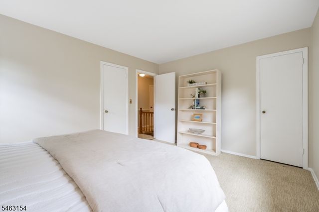 43 Chaucer Dr, Berkeley Heights Twp., NJ 07922