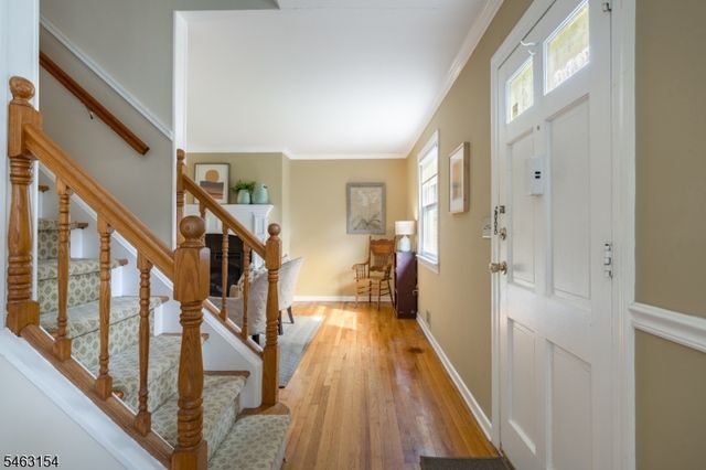 43 Chaucer Dr, Berkeley Heights Twp., NJ 07922