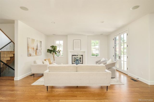 850 S St Paul Street, Denver, CO 80209