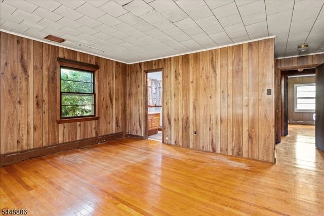53 Kemah Mecca Lake Rd, Hampton Twp., NJ 07860