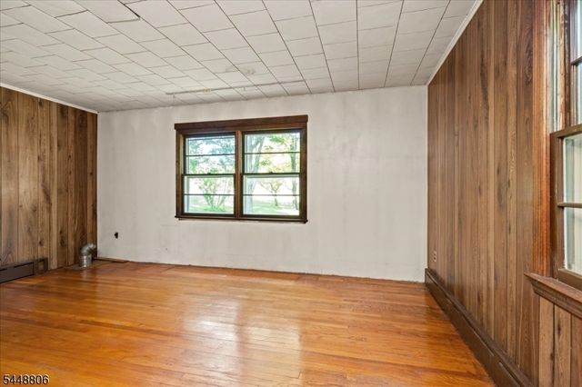 53 Kemah Mecca Lake Rd, Hampton Twp., NJ 07860
