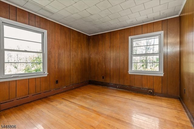 53 Kemah Mecca Lake Rd, Hampton Twp., NJ 07860